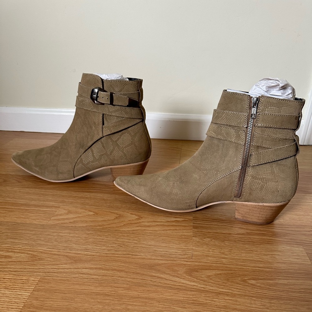 Western Chelsea Cuban Heel Boots 14